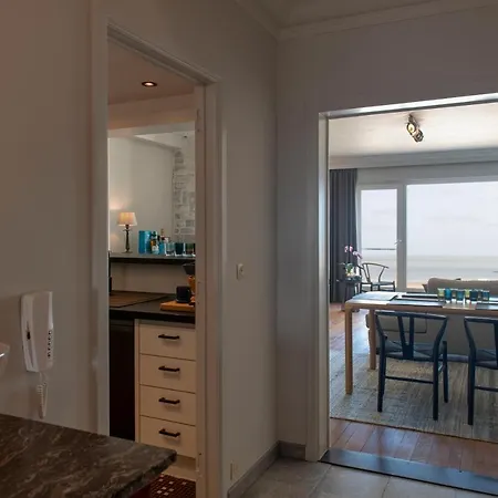 Endless Sea View Apartment